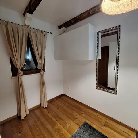 度假居 M & M 比比涅