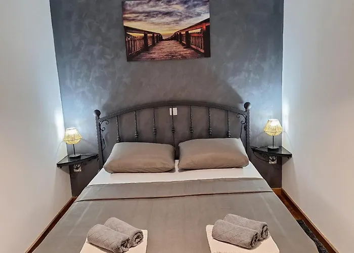 Vikendica M & M Bibinje